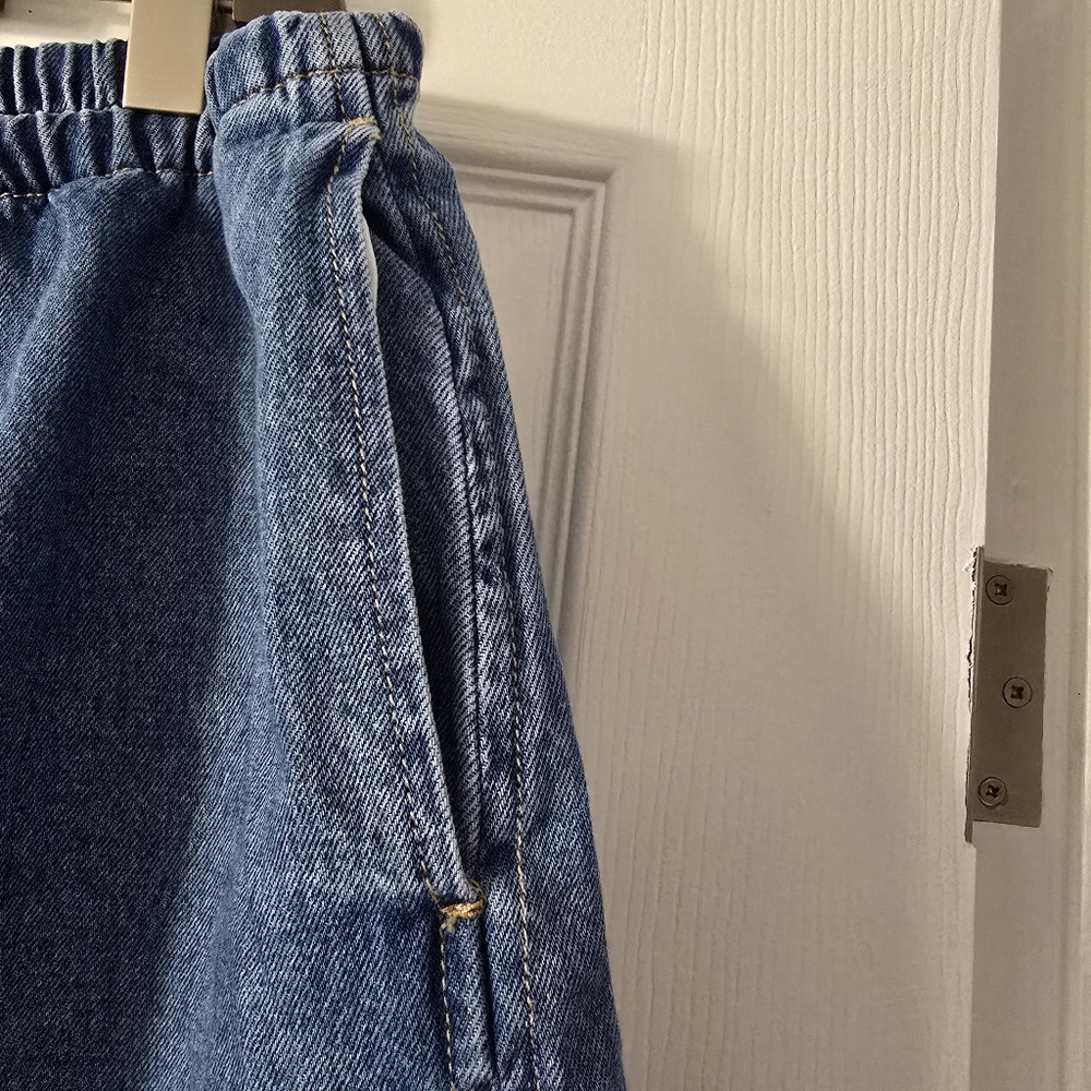 Denim Blue Women's Shorts With Drawstring NWT - Picture 5 of 7